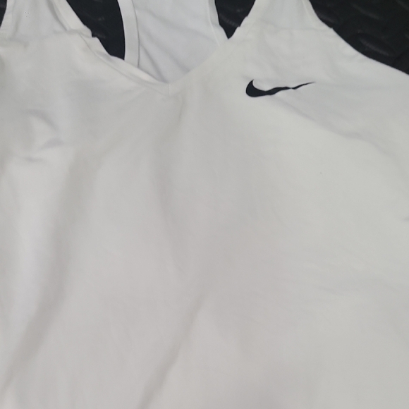 Bundle The North Face And Nike Women's White and Gray Tank Tops - Picture 5 of 8